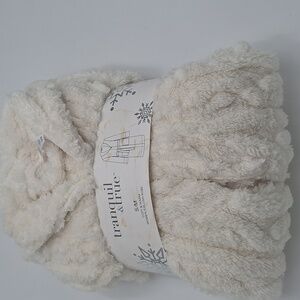 Tranquil & True Cozy Plush Robe Cream
